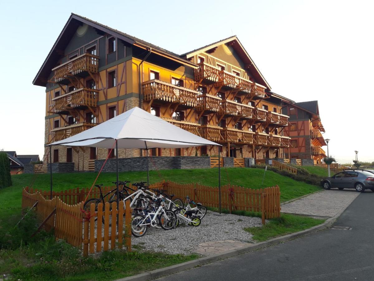 Apartmany Tatragolf Velka Lomnica Exteriör bild